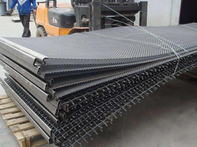 upfiles/vibrating-screen-oil-industry/vibrating-screen-oil-industry-4.jpg